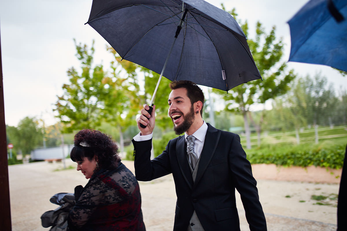 boda con lluvia en Zaragoza