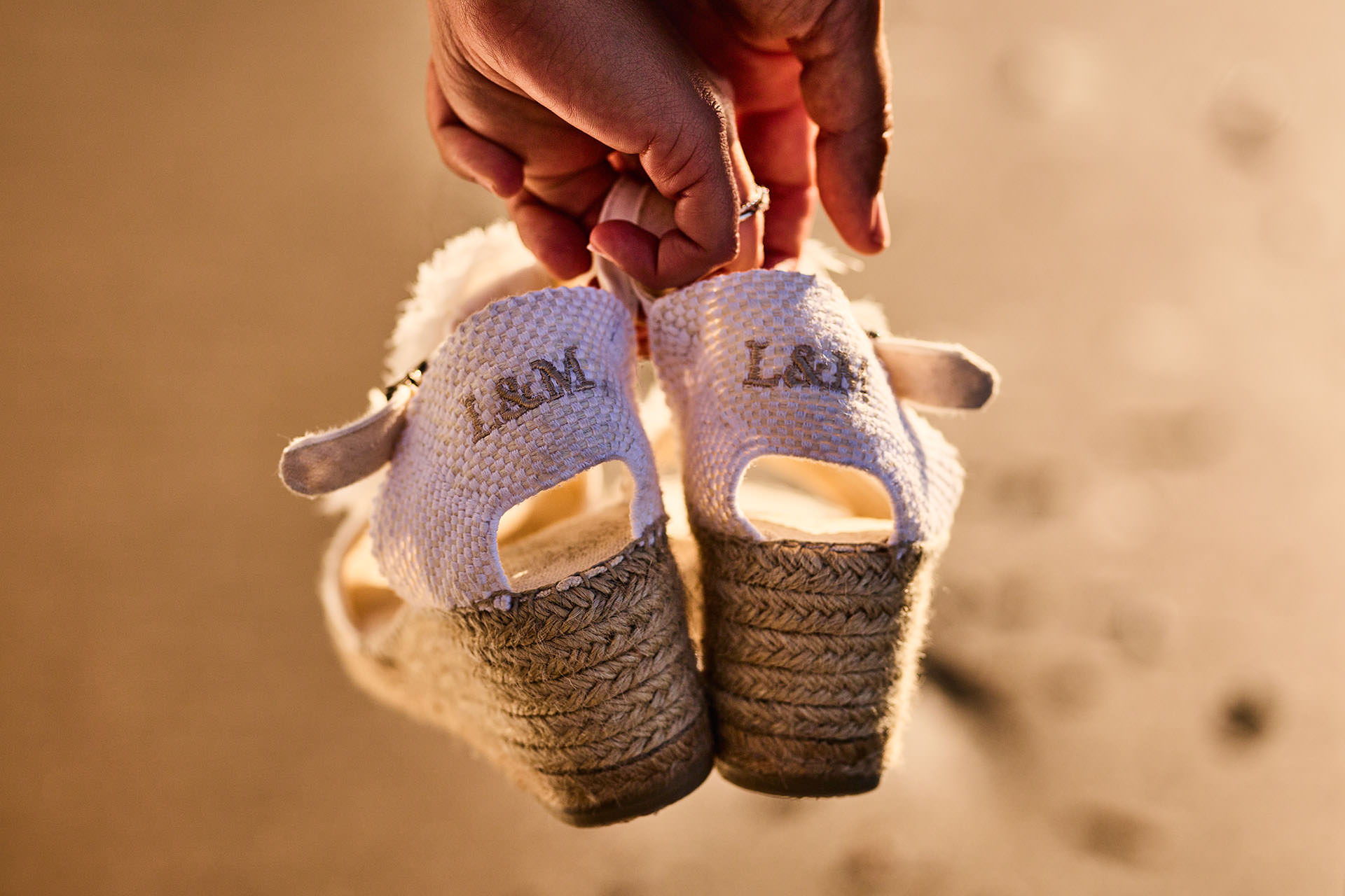detalle zapatos novios